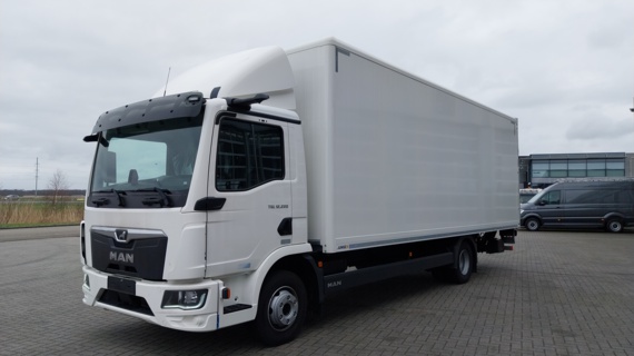 TGL 12.220 4x2 BL