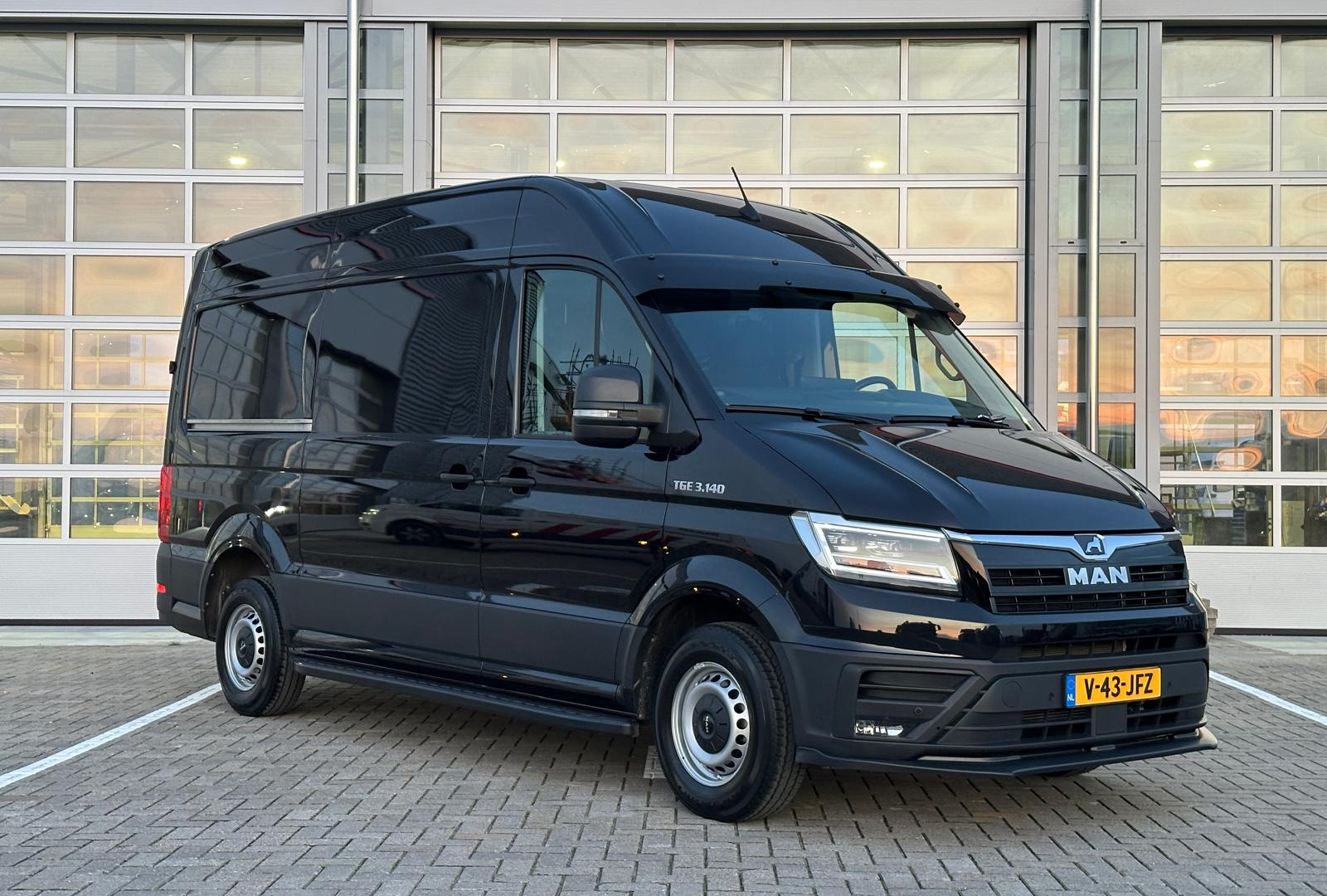 MAN TGE 3.140 L3H3 Facelift automaat - Direct rijden